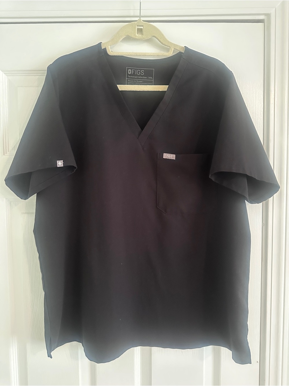 Figs Black Catarina Scrub Top
